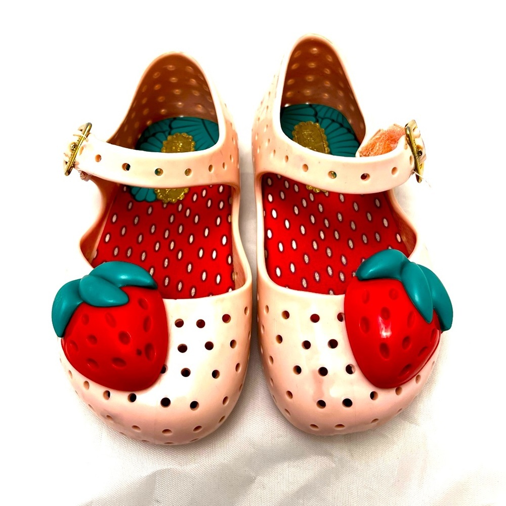 Mini Melissa Strawberry Furadinha Shoes sz 5